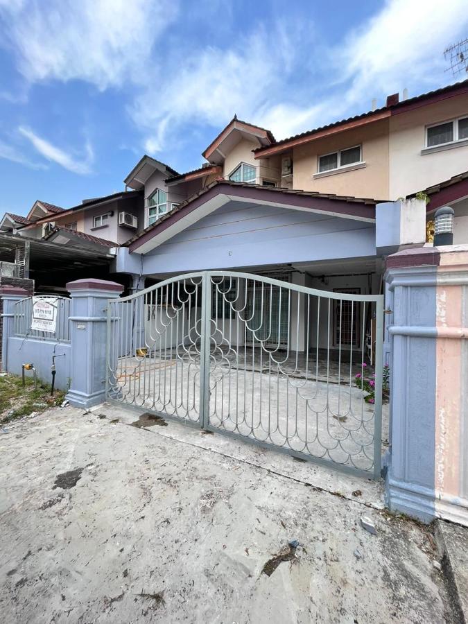 Nusa Bestari @ Skudai Jb Near Best Mart Екстериор снимка